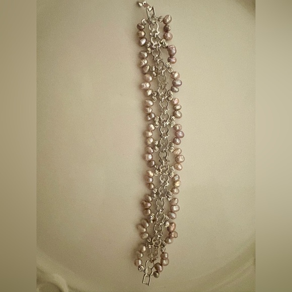 Jewelry - 💜 Elegant Lavender Pearl Crystal Beaded Bracelet 💜